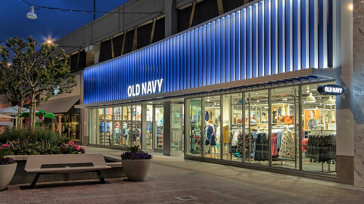 Old Navy Expands in Queen Creek with 20th Store in Arizona 9