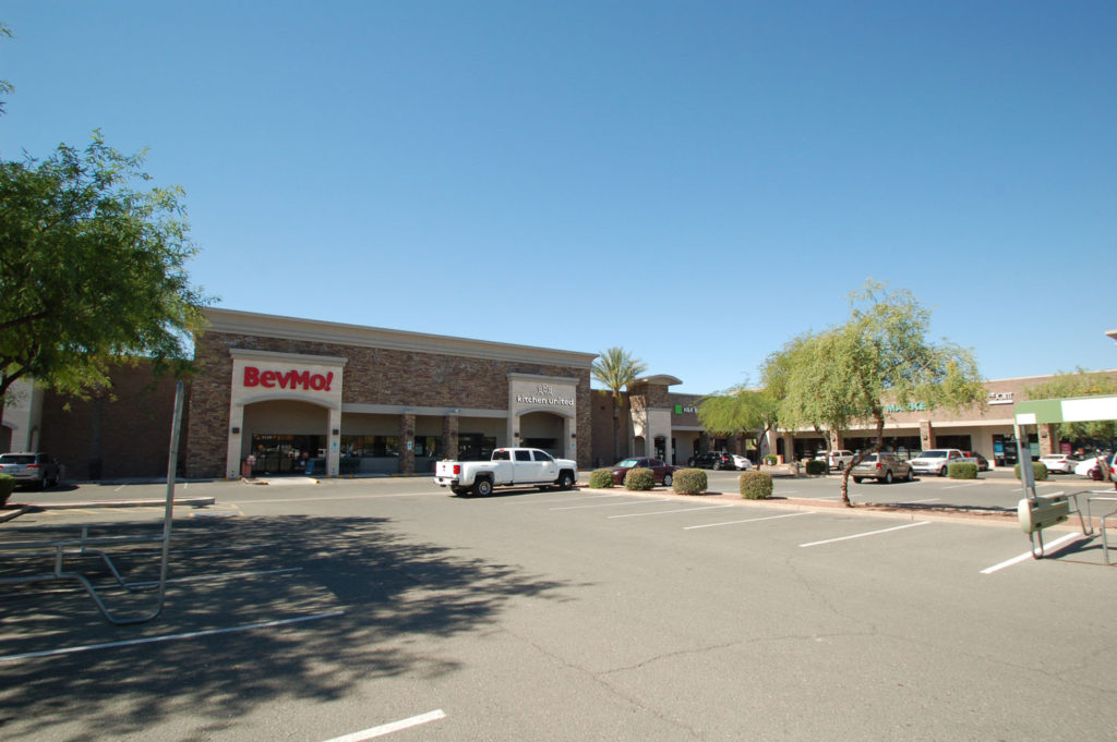 Velocity Retail Group Leases Vacant Big Box in Scottsdale to New Virtual Restaurant Concept 6
