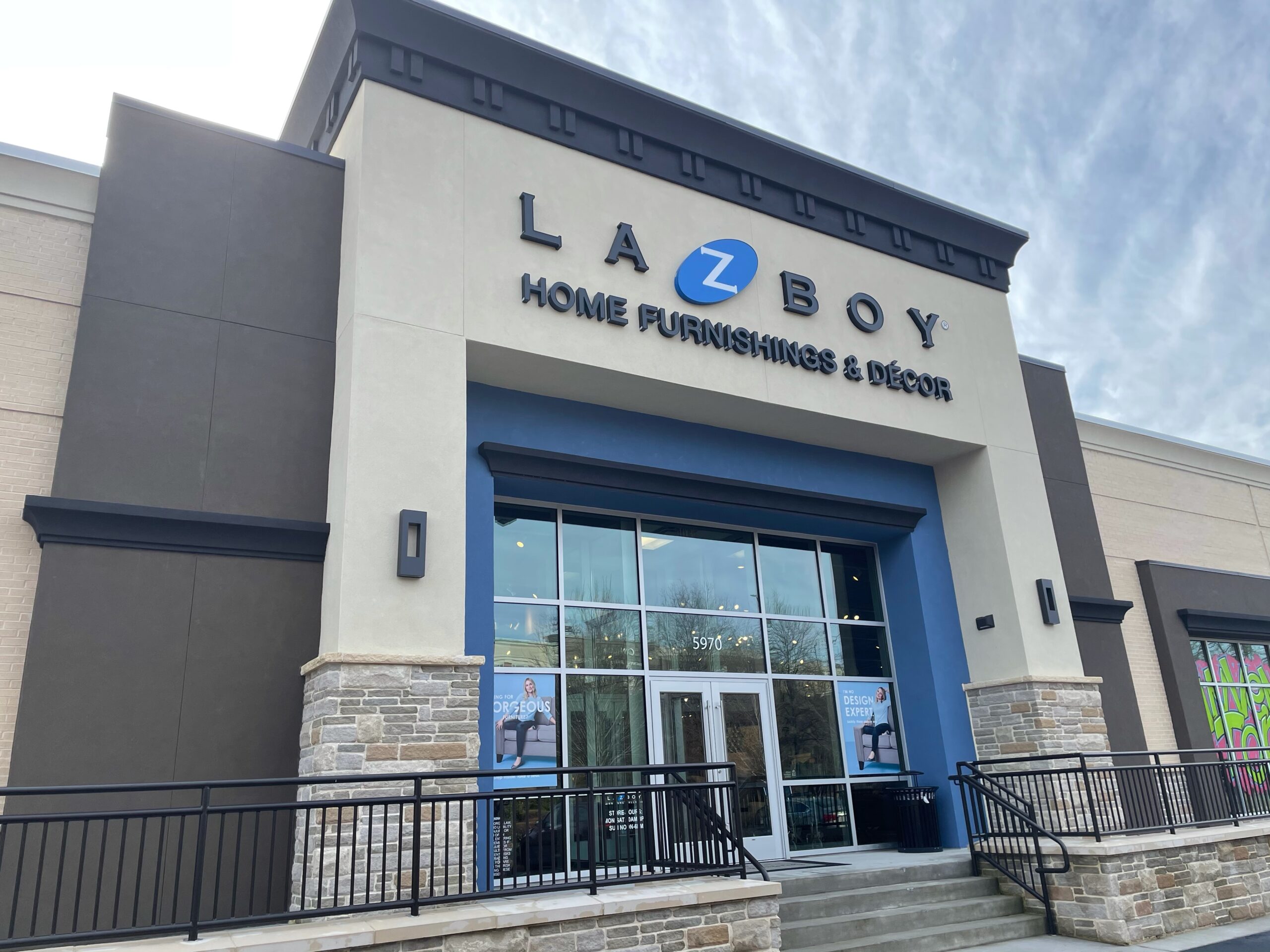 $16,250,000 Sale Completed for Two La-Z-Boy Showrooms 1