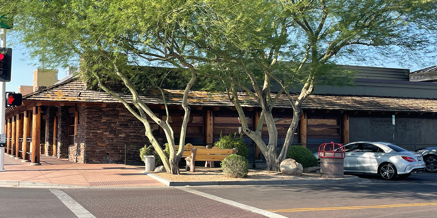 bander restaurant building